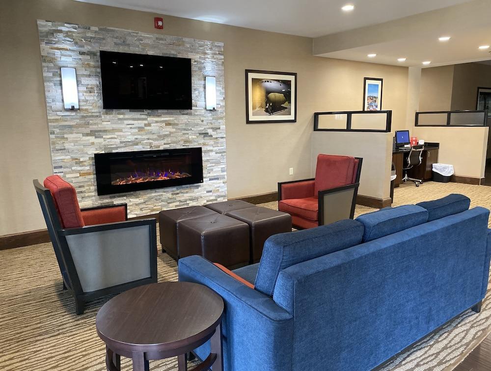 Comfort Suites Byron Warner Robins Bagian luar foto